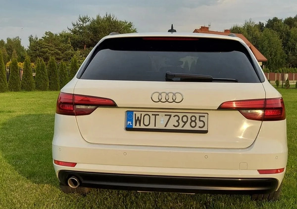 Audi A4 cena 65700 przebieg: 205400, rok produkcji 2016 z Ustka małe 22